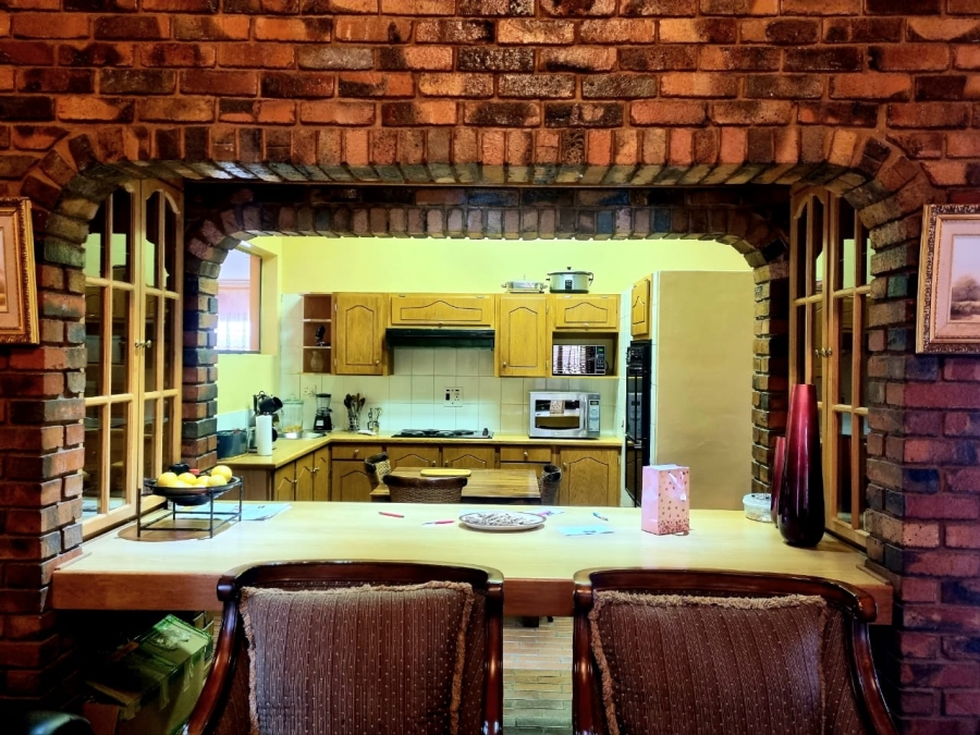 4 Bedroom Property for Sale in Royldene Northern Cape